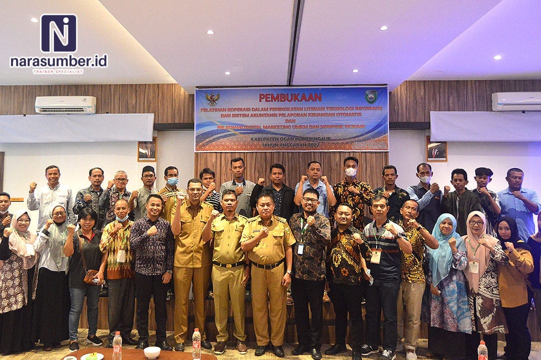 peningkatan literasi teknologi informasi bagi koperasi