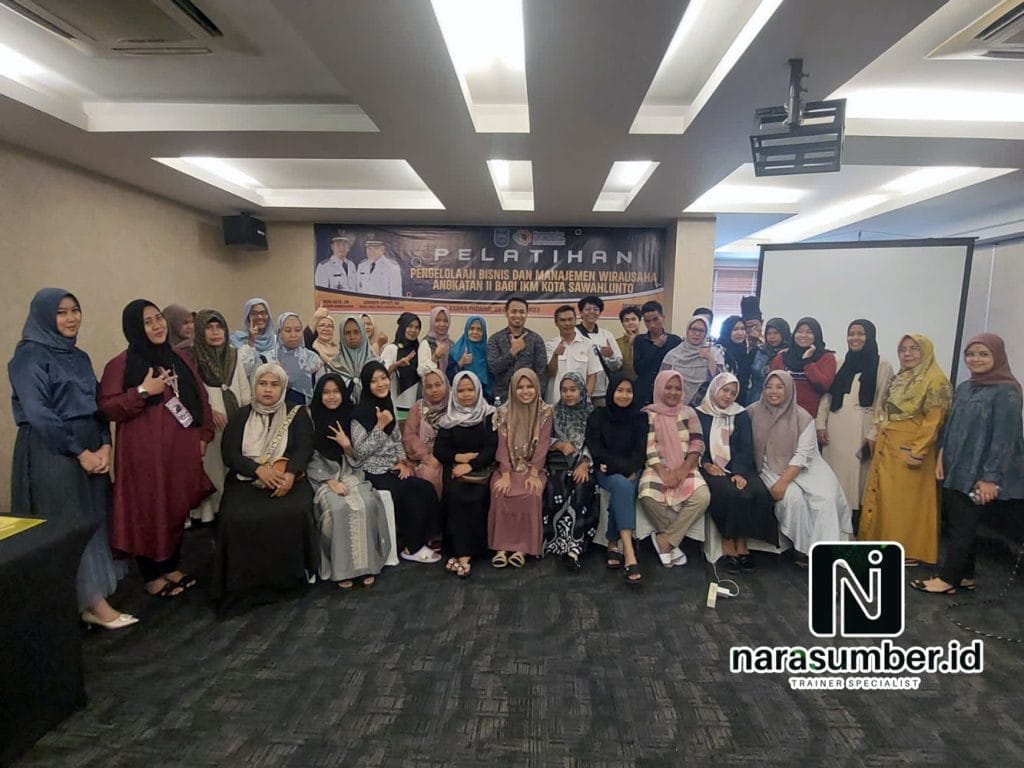 Pelatihan Manajemen Bisnis dan Manajemen Wirausaha Industri Kecil Menengah